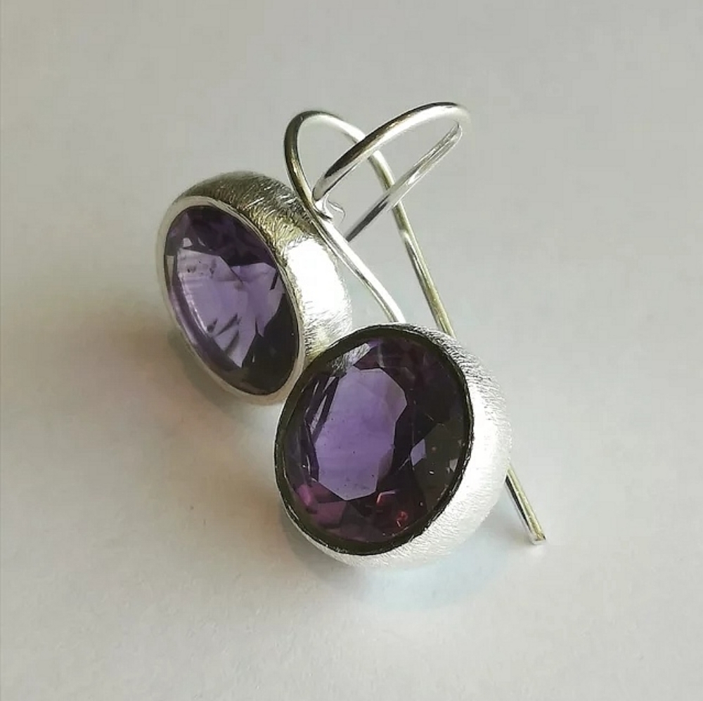 Brushed sterling silver round amethyst drop earrings 🆕 - Picture 3 of 9
